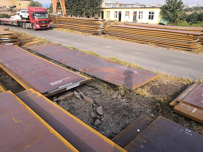 陜西榆林Q355NDZ15特寬鋼板3.2米寬度運(yùn)輸費(fèi)用增加30元每噸